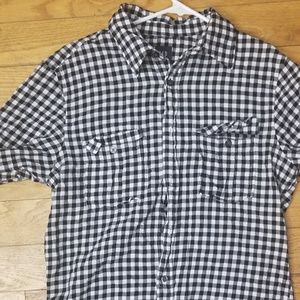 Short sleeve button down